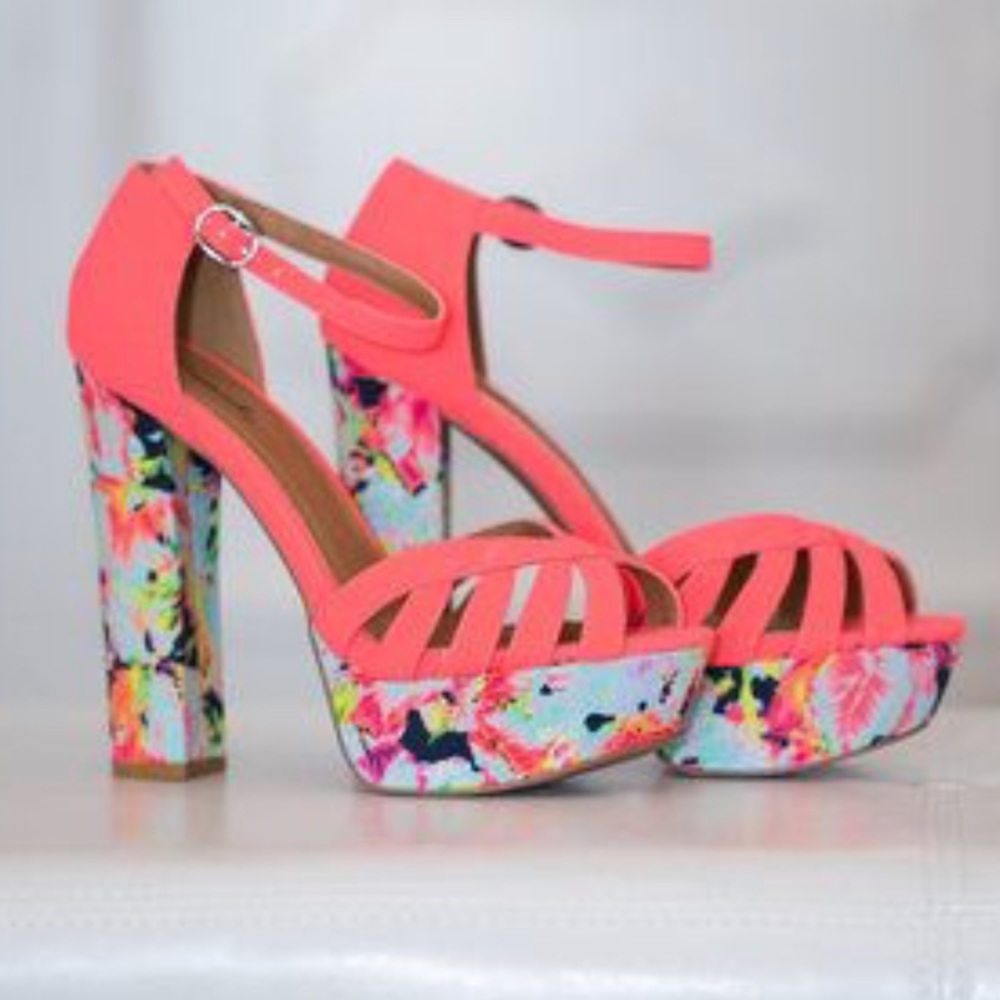 Qupid Melodic Tones Strappy Heel Coral